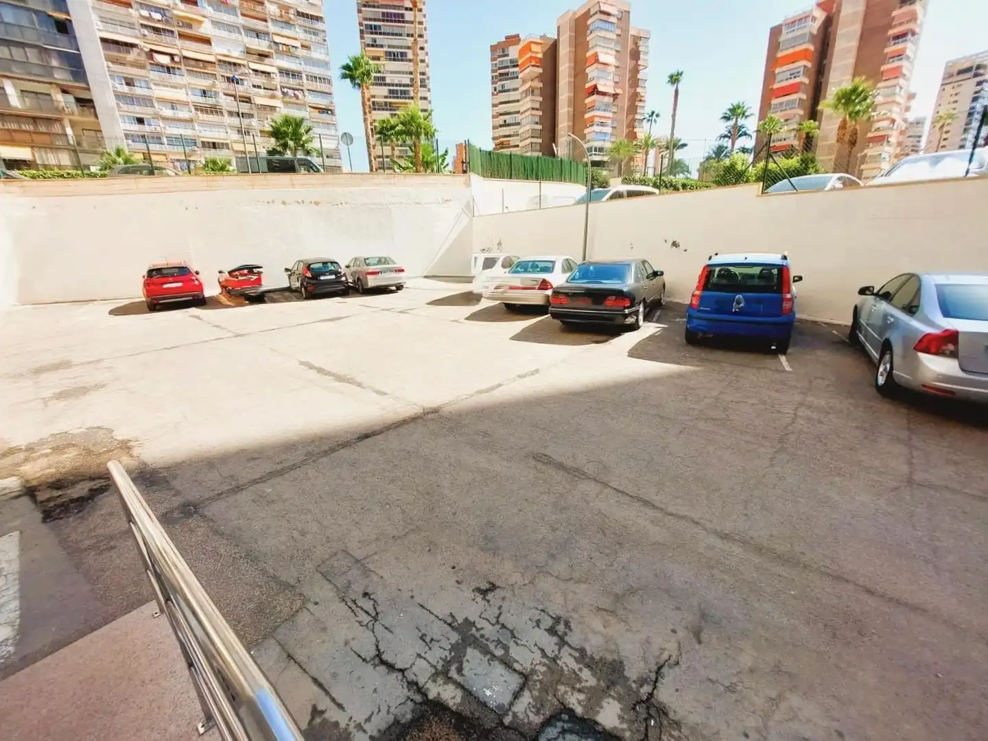 Aparcament de Estudi en venda en Benidorm amb Moblat i Piscina comunitària