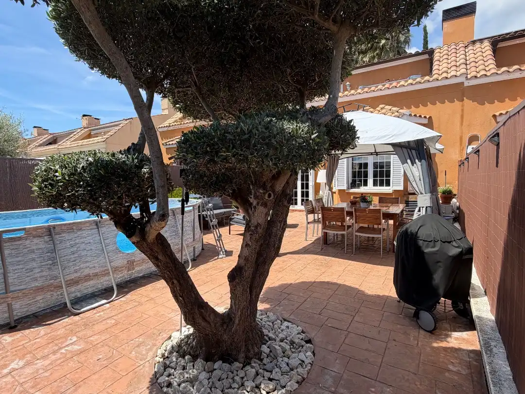Casa pareada con piscina en venta en Carrer de l'Espígol 1, imagen 8