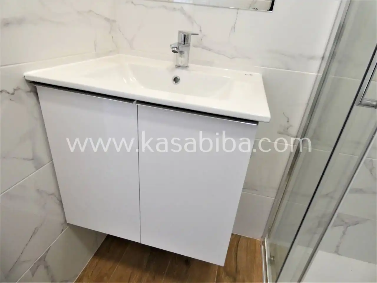 Badezimmer von Wohnung zur Miete in Valencia mit Klimaanlage, Heizung und Terrasse