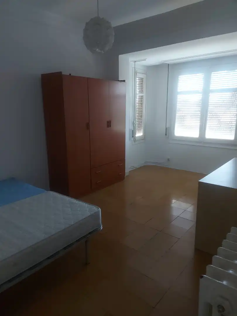 Schlafzimmer von Wohnung zur Miete in Zaragoza mit Heizung, Möbliert und Ofen