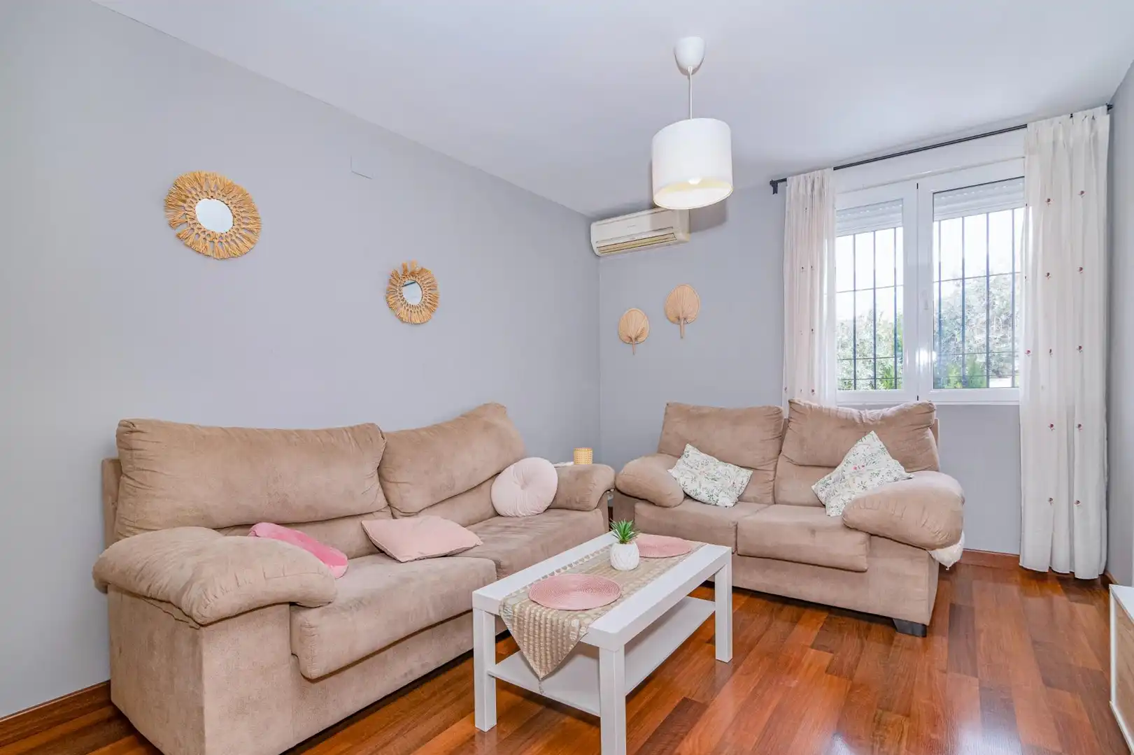 Sala de estar de Piso en venta en La Zubia con Aire acondicionado y Amueblado