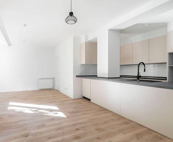 Piso en Venta en Avenida de la Ciudad de Barcelona en Adelfas