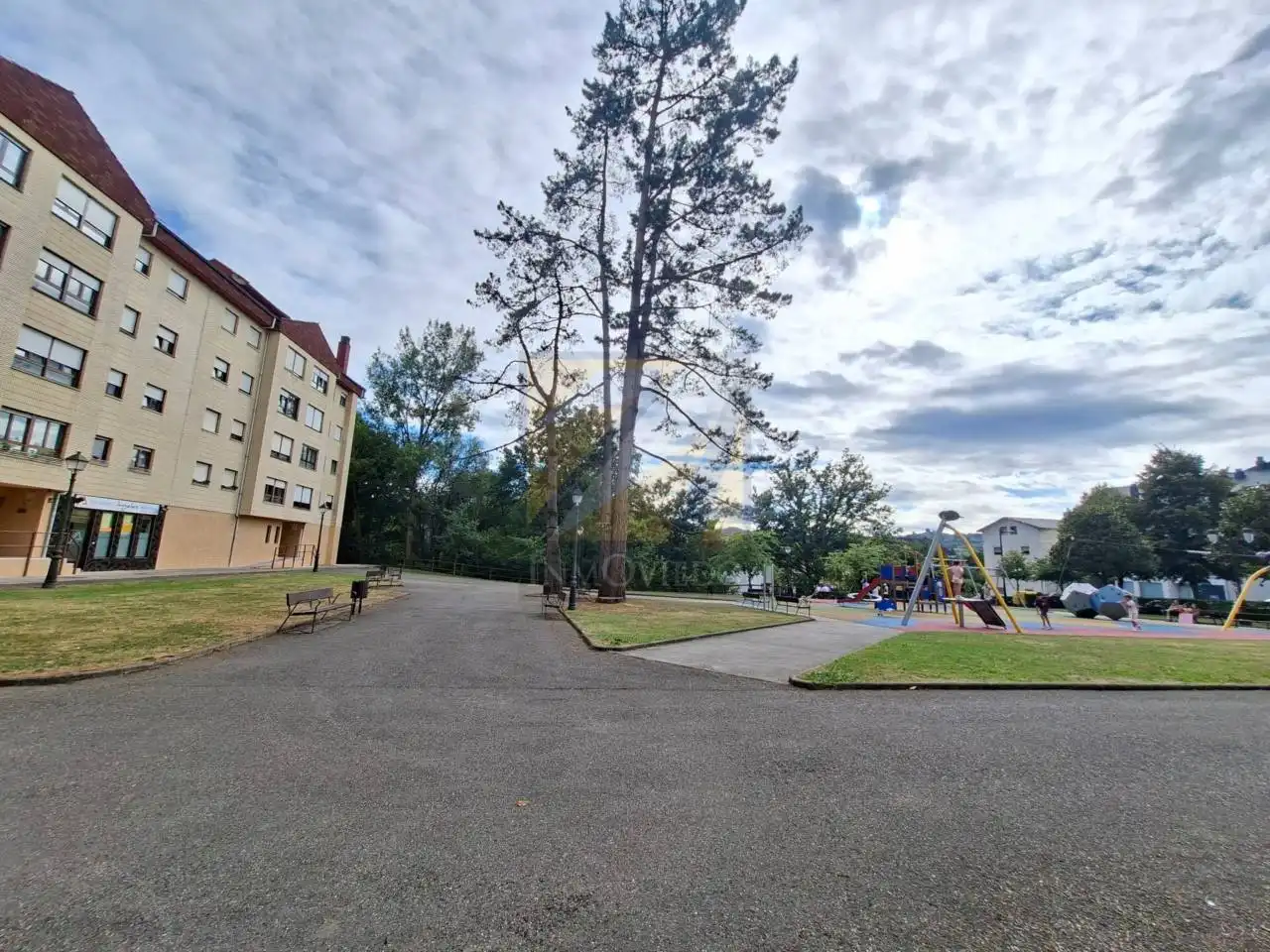 Parkplatz von Geschaftsraum zum Verkauf in Oviedo  mit Klimaanlage