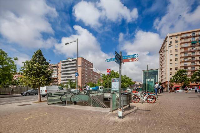 Piso en Venta en Berenguer De Palou en La Sagrera