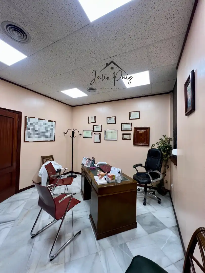 Local comercial en venta en Coria del Río, imagen 3