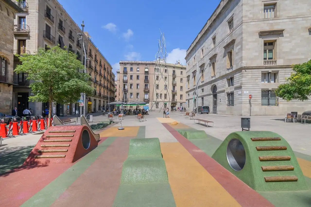 Vista exterior de Oficina de alquiler en Ciutat Vella