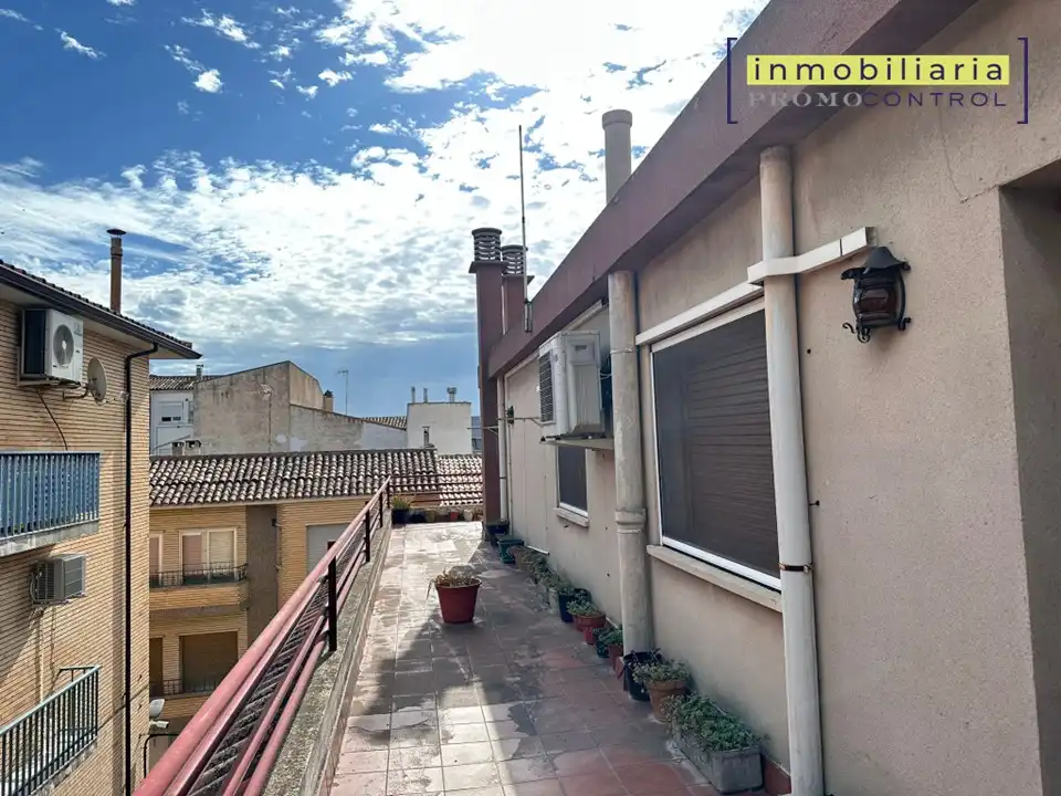 Exterior view of Flat for sale in Zuera  with Air Conditioner, Heating and Terrace