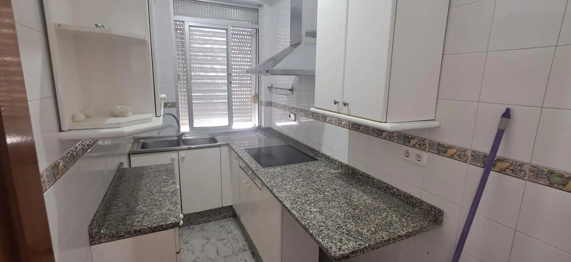 Cocina de Piso en venta en Utrera con Balcón