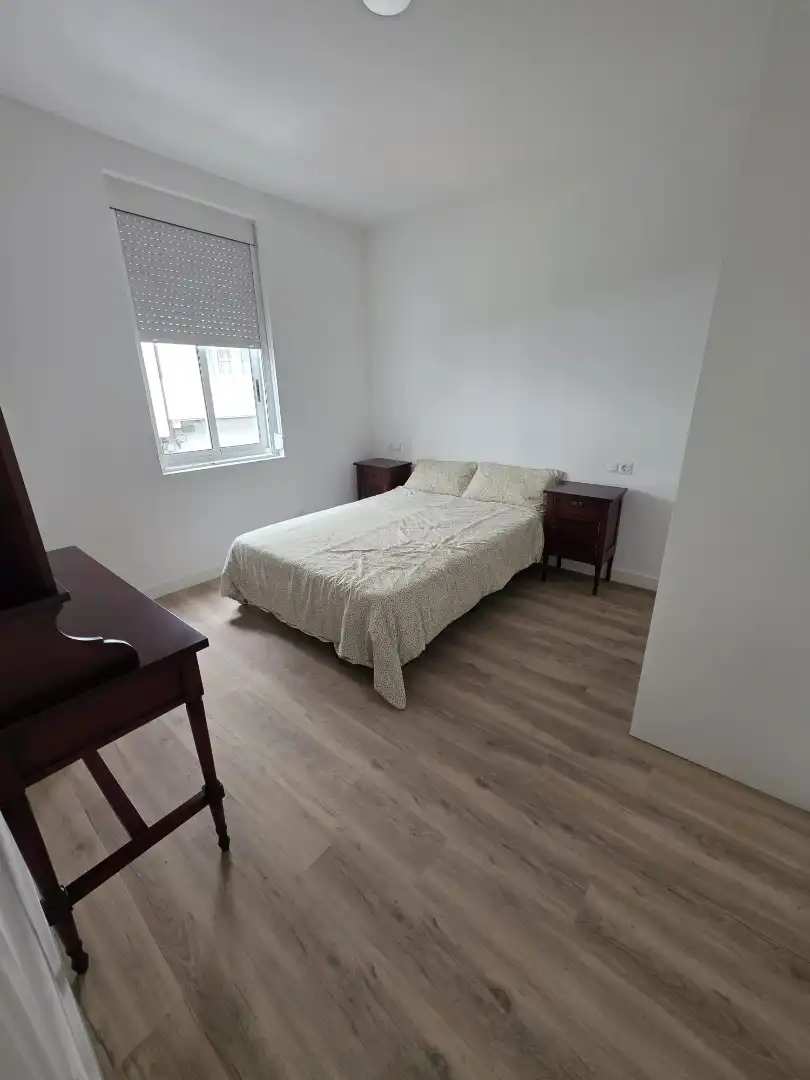 Habitación de Piso para compartir en Ferrol con Amueblado