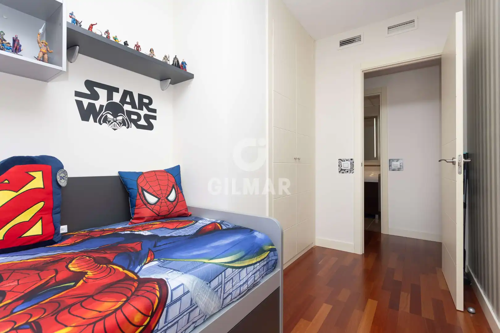 Bedroom of Flat for sale in Madrid  with Heating, Private garden and Storage room