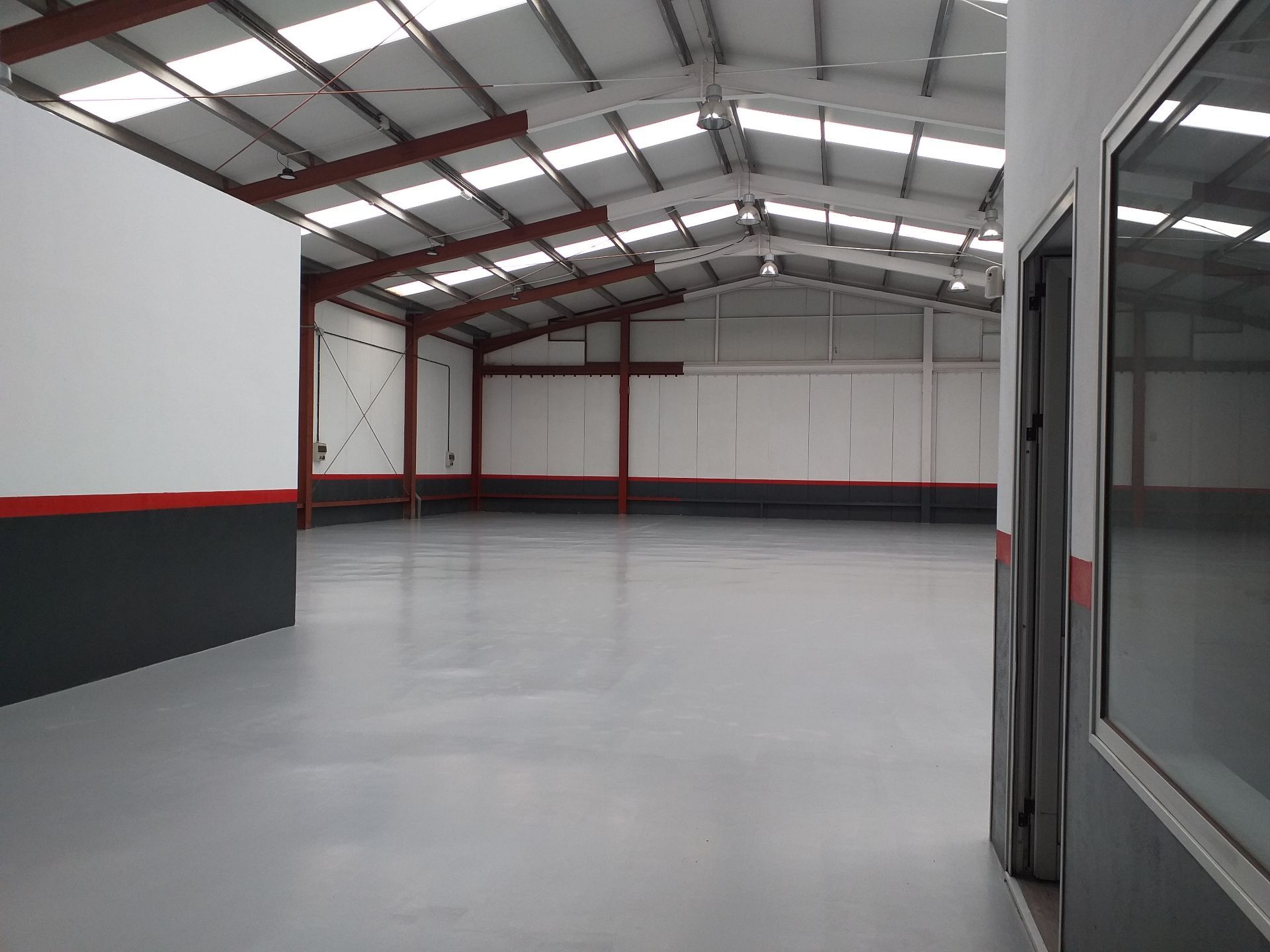 Industrial buildings to rent in El Rosario