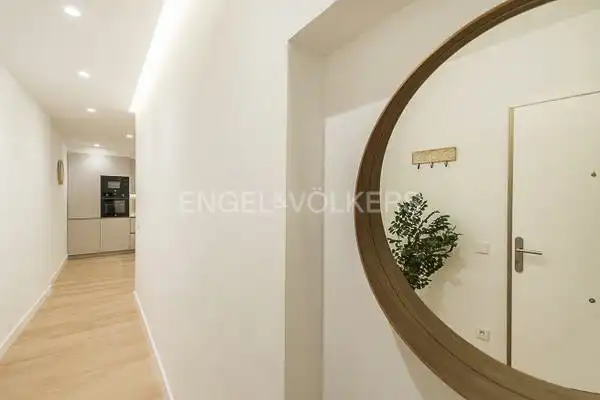 Flat for sale in Madrid  with Air Conditioner, Heating and Parquet flooring