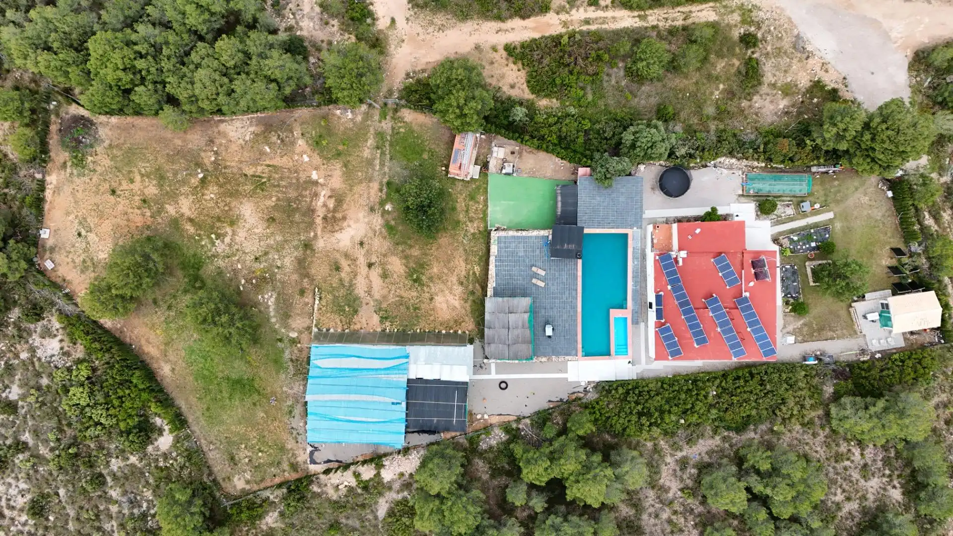 Piscina de Casa o chalet en venta en Llíria con Aire acondicionado, Calefacción y Jardín privado