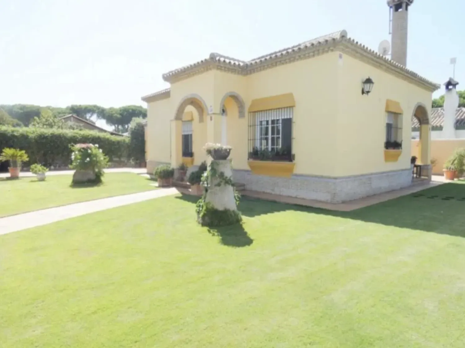 Jardí de Casa o xalet de lloguer en Chiclana de la Frontera amb Terrassa, Piscina i Moblat