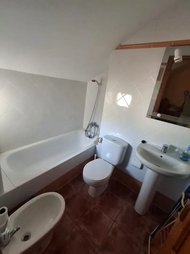 Bany de Casa o xalet en venda en Torrecilla En Cameros amb Calefacció, Parquet i Terrassa