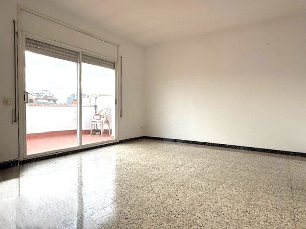 Dormitori de Àtic en venda en Sant Boi de Llobregat amb Calefacció i Terrassa