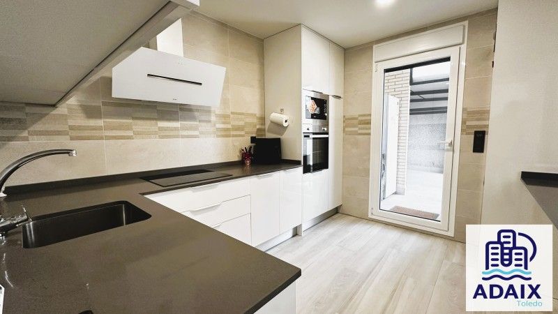 Cuina de Pis en venda en Olías del Rey amb Aire condicionat, Calefacció i Terrassa