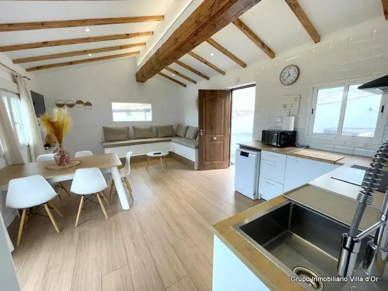 Cuina de Casa o xalet en venda en Dénia amb Aire condicionat, Calefacció i Jardí privat