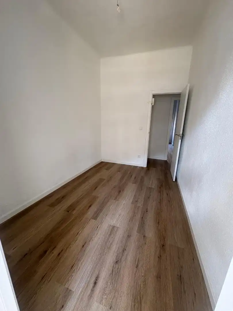 Schlafzimmer von Wohnung zum Verkauf in Zaragoza mit Klimaanlage, Heizung und Balkon