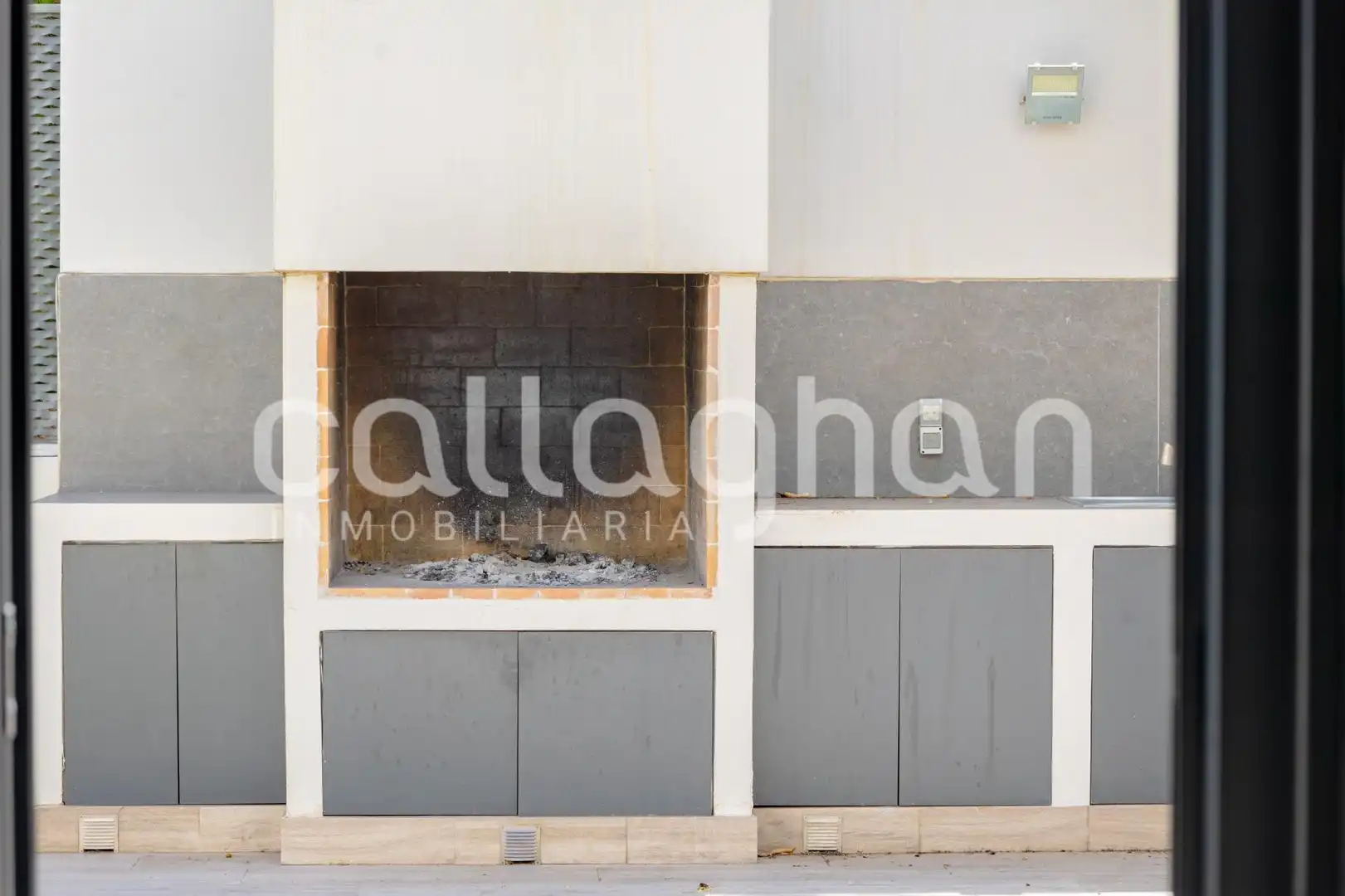 Exterior view of Detached homes for rent in Paterna  with Air Conditioner, Heating and Private garden