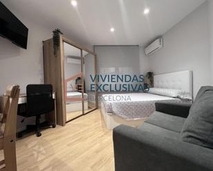 Bedroom of Apartment for sale in  Barcelona Capital  with Heating