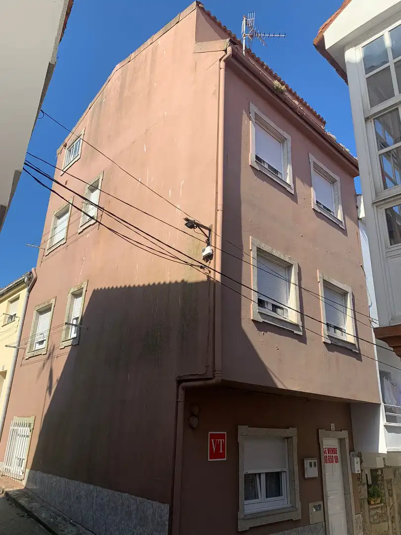 Vista exterior de Casa o xalet en venda en Fisterra amb Moblat, Forn i Rentadora