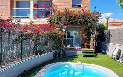 Schwimmbecken von Einfamilien-Reihenhaus zum verkauf in El Vendrell mit Terrasse, Schwimmbad und Balkon