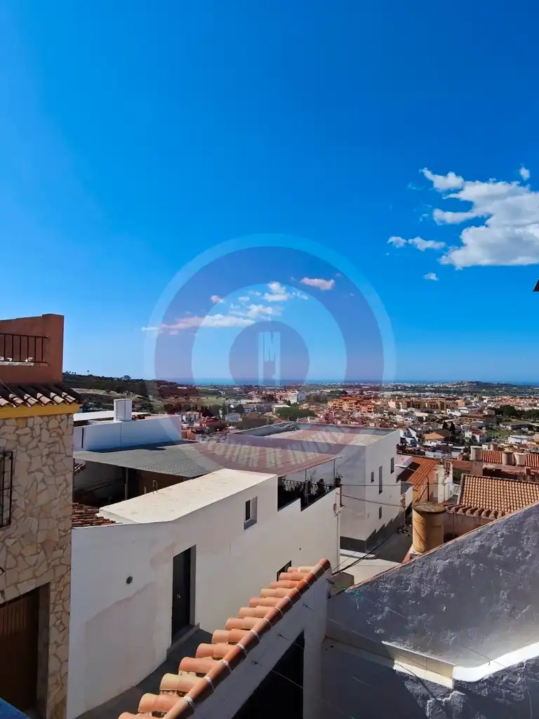 Vista exterior de Casa o xalet en venda en Vélez-Málaga amb Terrassa
