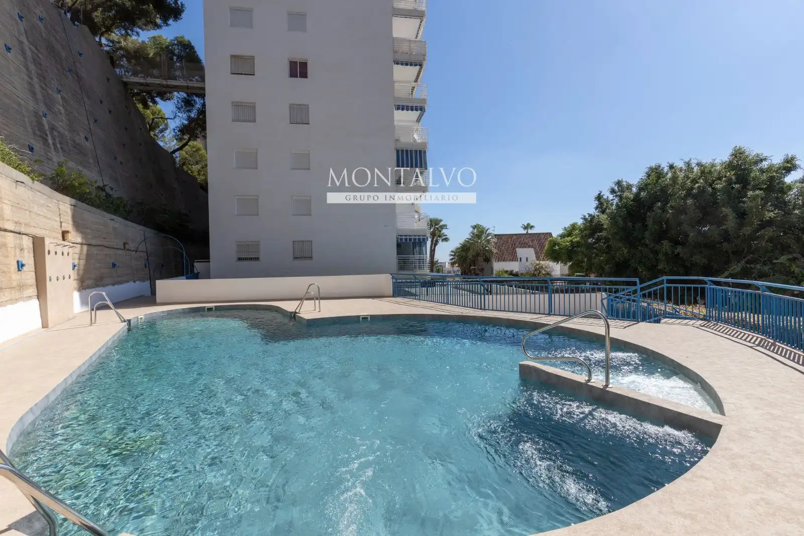 Schwimmbecken von Wohnung zum Verkauf in Velilla - Velilla Taramay