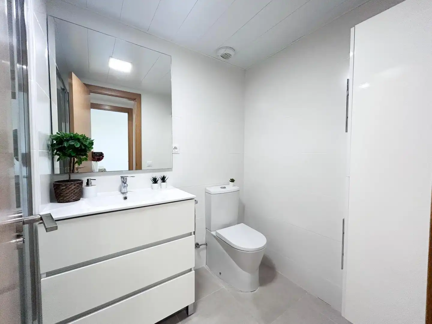 Badezimmer von Wohnungen zur Miete in El Puig de Santa Maria mit Klimaanlage, Heizung und Privatgarten