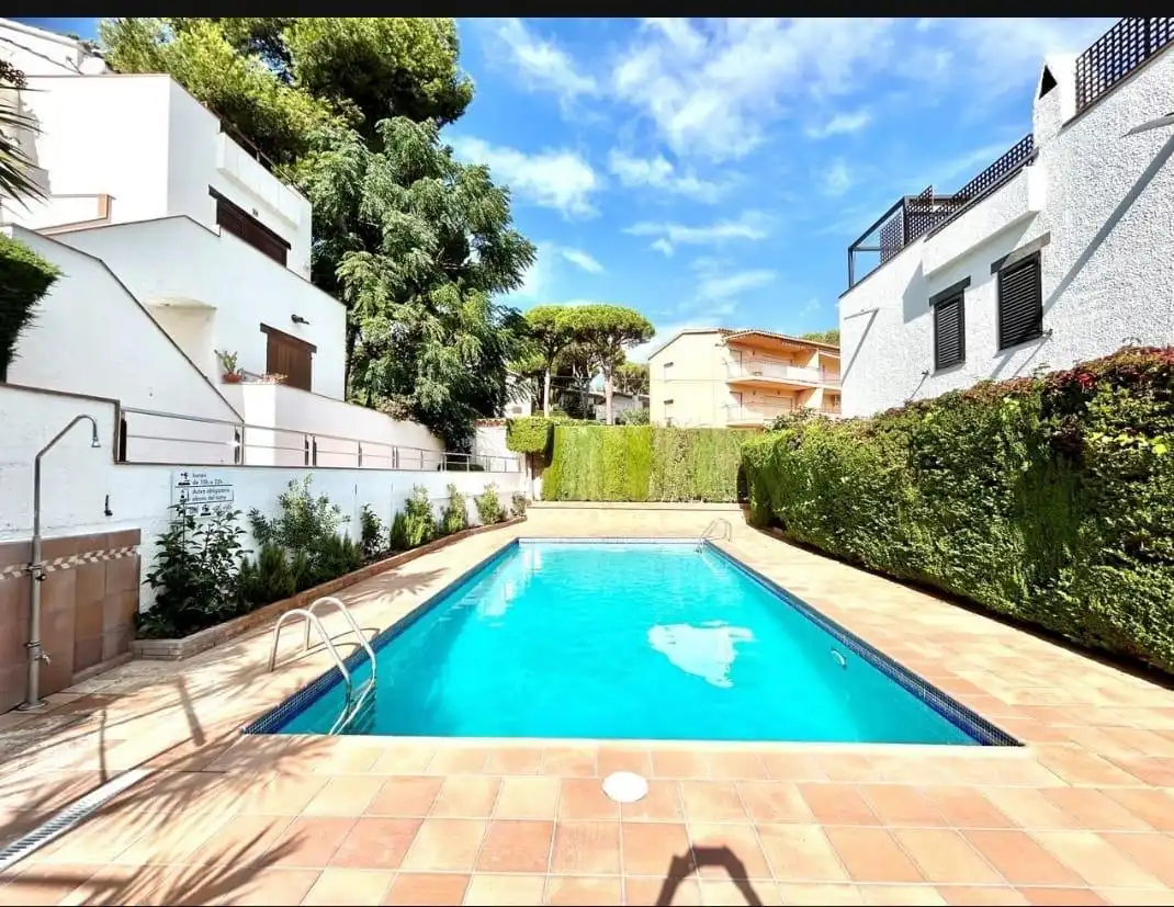 Piscina de Dúplex de alquiler en Calonge i Sant Antoni con Amueblado, Horno y Lavadora