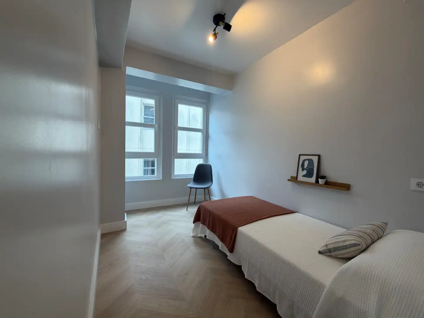 Habitación de Piso en venta en Ferrol con Amueblado