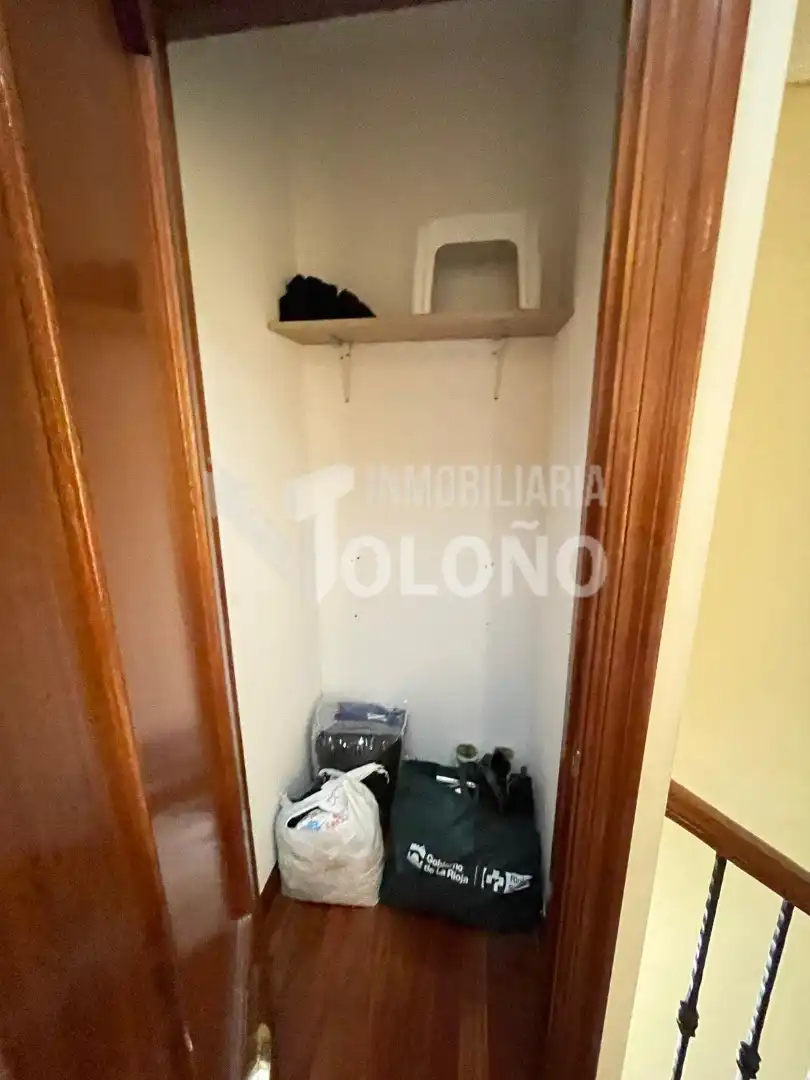 Casa adosada en venta en Casalarreina con Calefacción, Jardín privado y Parquet