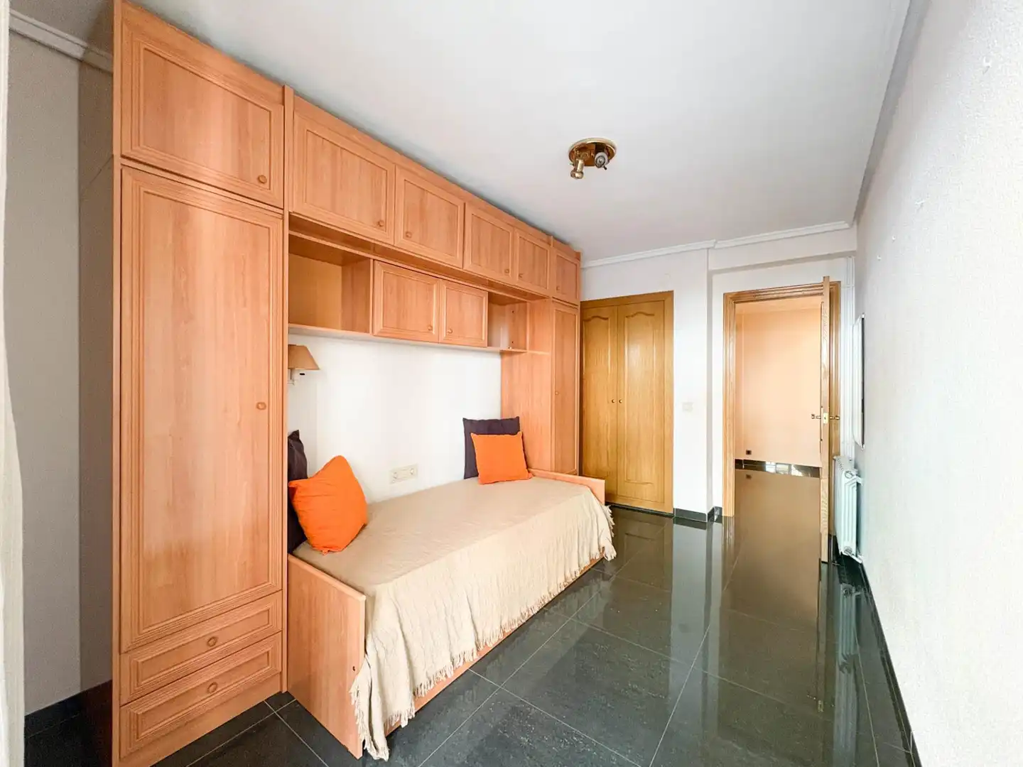 Habitación de Piso en venta en Valencia con Aire acondicionado, Calefacción y Trastero