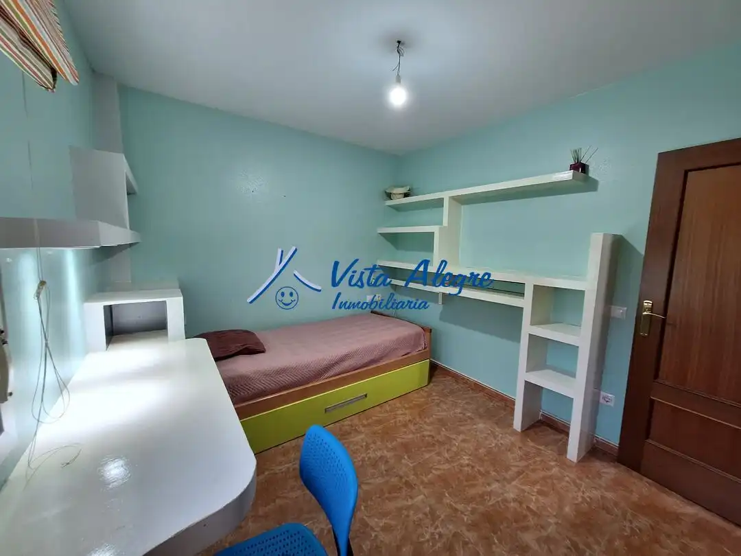 Habitación de Piso en venta en Anguciana con Calefacción, Trastero y Piscina