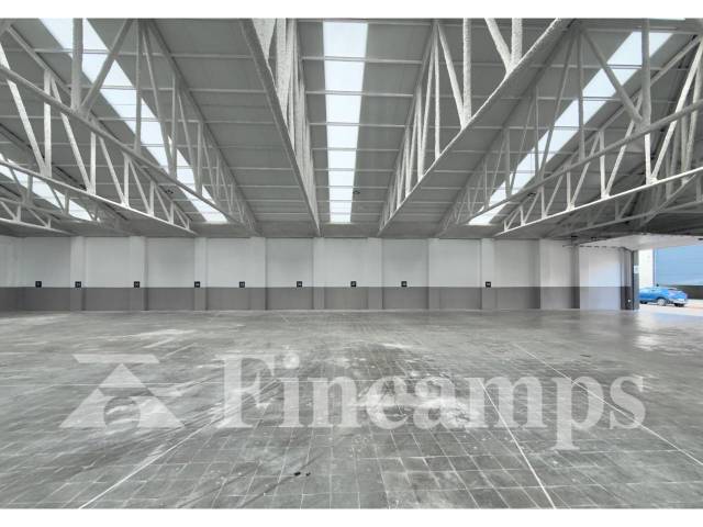 Nave industrial en Alquiler en Moratín, 81 en Hostafrancs