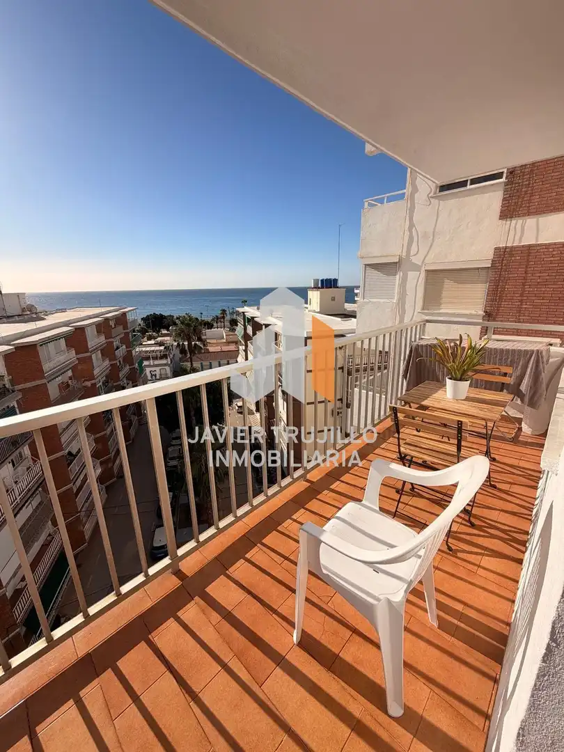 Apartamento en alquiler en Torre del Mar, imagen 2
