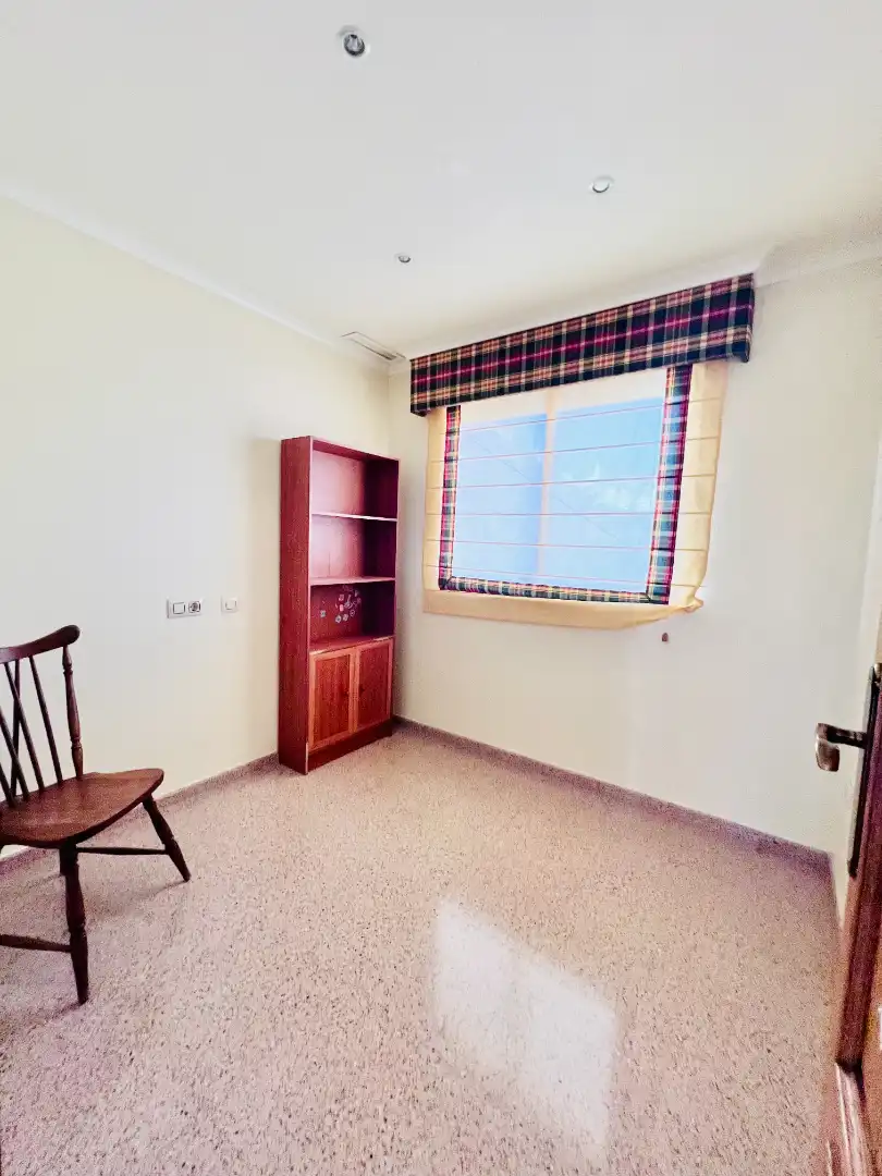 Casa adosada en venta en Petrer