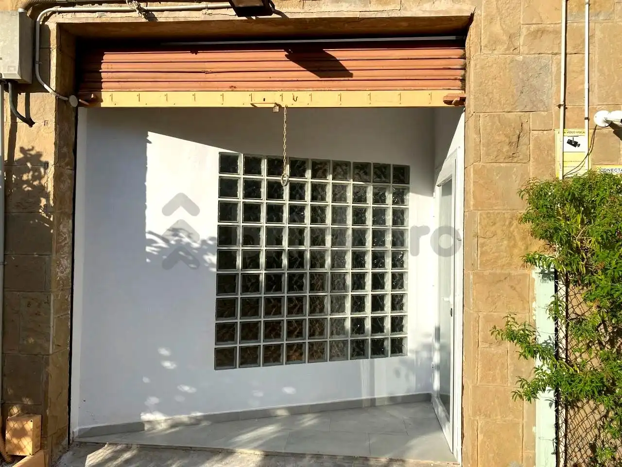 Local comercial en alquiler en Francesc Pujols, imagen 2