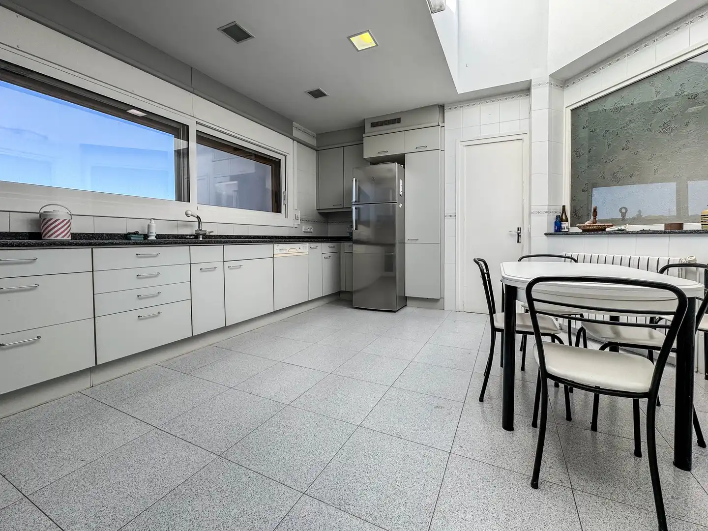 Detached house with terrace for sale in carrer Font de Nerola, imagen 3