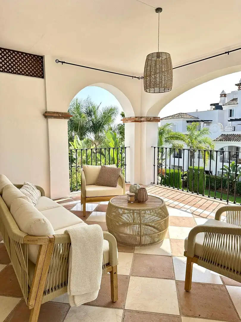 Apartamento de alquiler en Nagüeles Alto