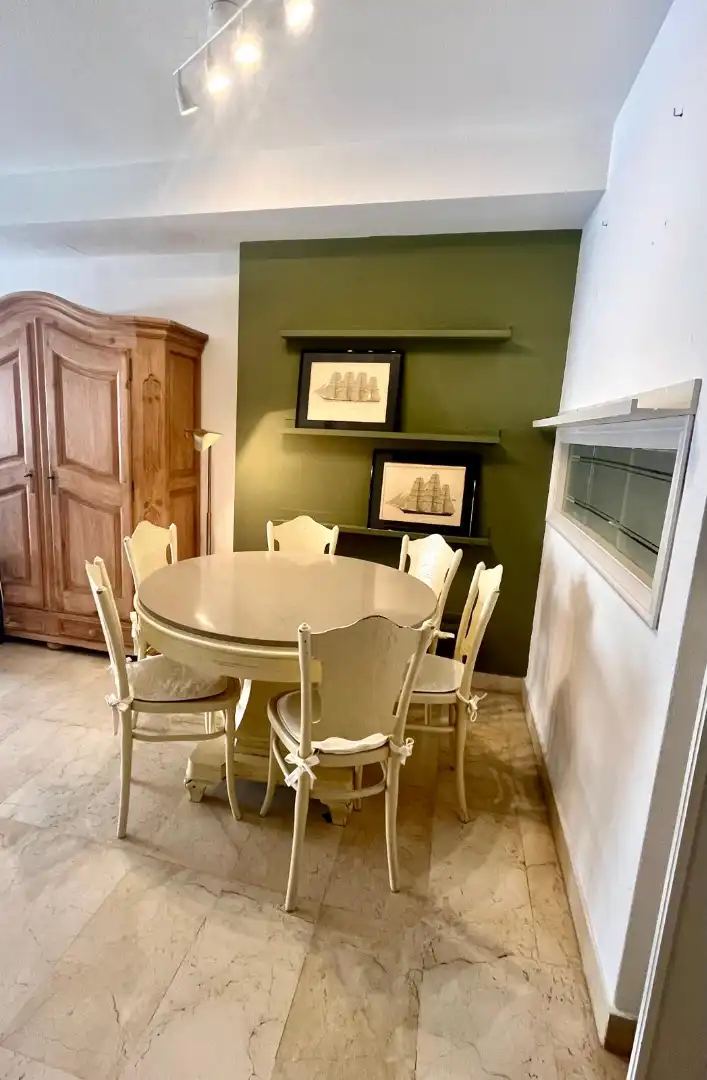 Menjador de Apartament de lloguer en  Palma de Mallorca amb Aire condicionat, Terrassa i Moblat