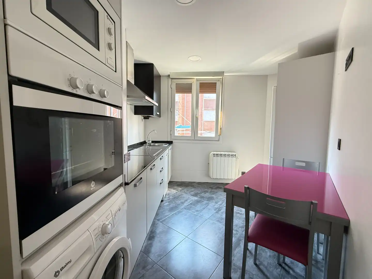 Cocina de Piso en venta en Bilbao  con Calefacción y Amueblado