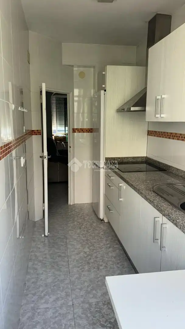 Kitchen of Flat for sale in Sevilla