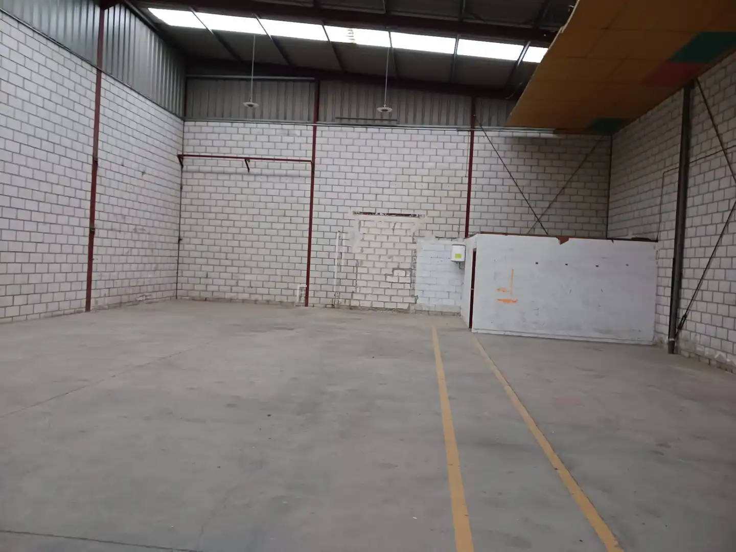 Fabrikhallen zur Miete in Larache
