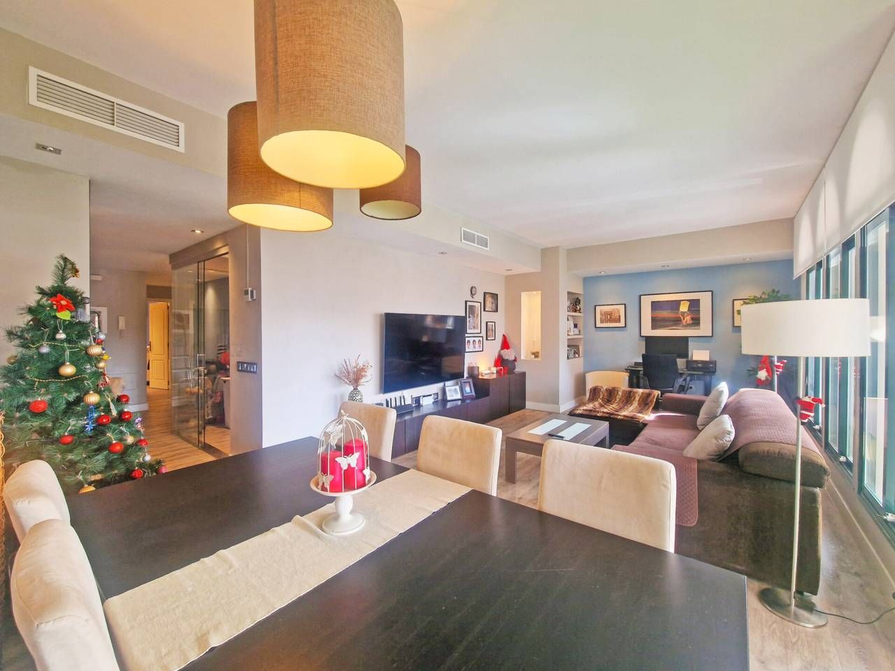 Sala d'estar de Pis en venda en Marbella amb Aire condicionat, Terrassa i Traster