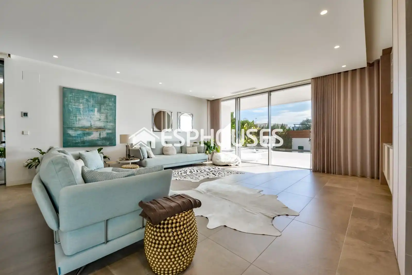 Sala de estar de Casa o chalet en venta en Finestrat con Aire acondicionado, Calefacción y Piscina
