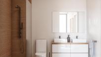 Bany de Apartament en venda en Fuengirola amb Terrassa
