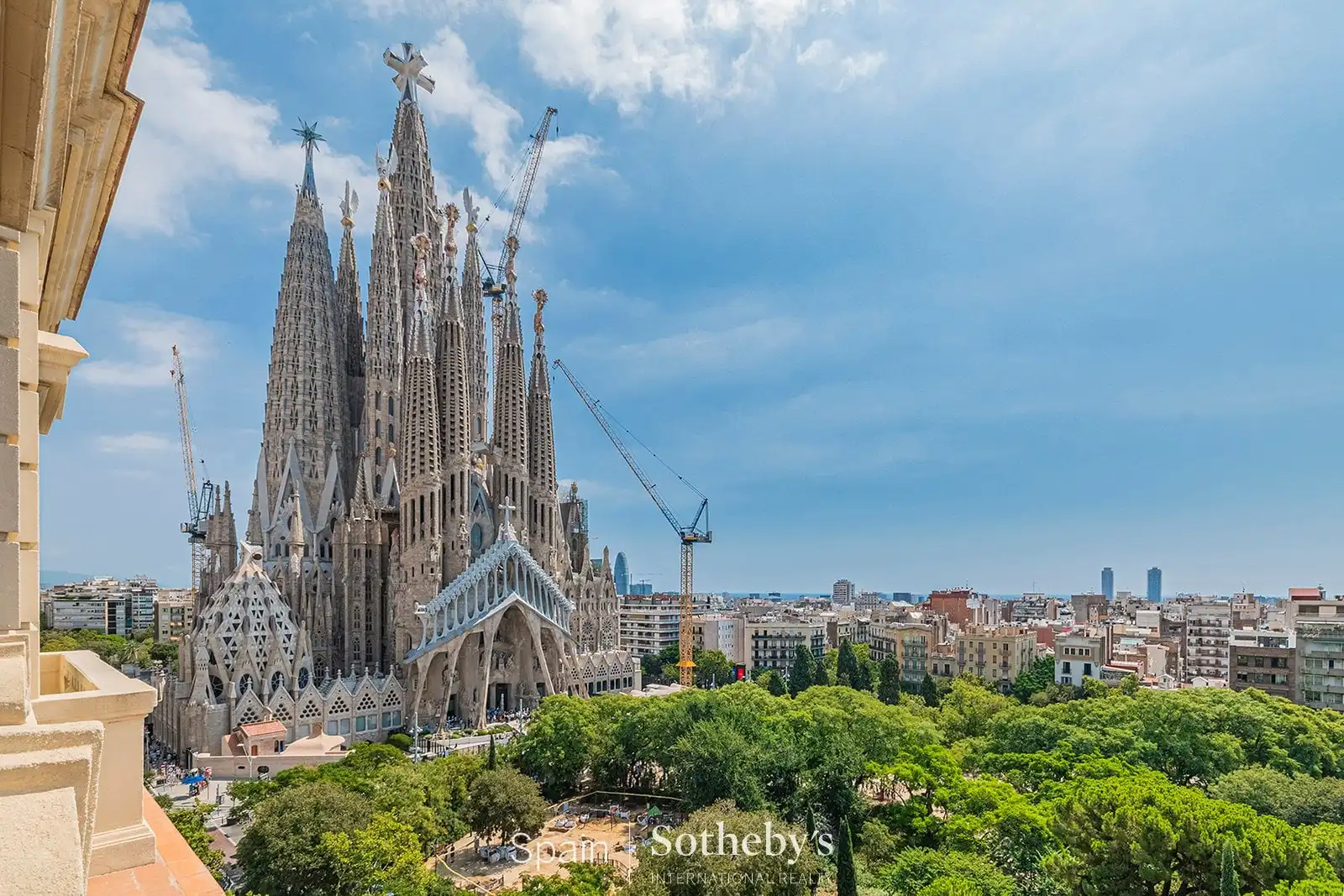 Attico con ascensore in vendita a Plaça de la Sagrada Família