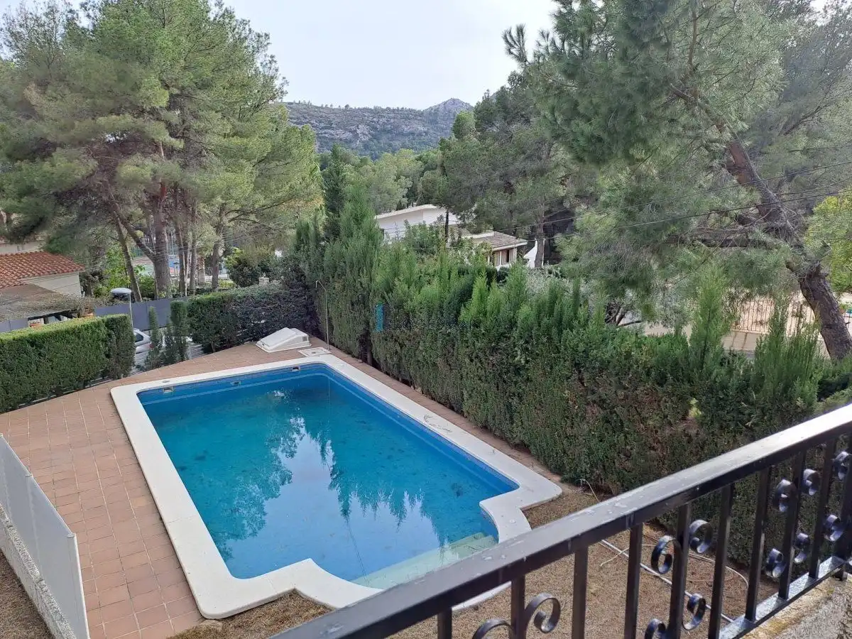 Piscina de Casa o chalet en venta en Benicasim / Benicàssim con Jardín privado, Terraza y Piscina